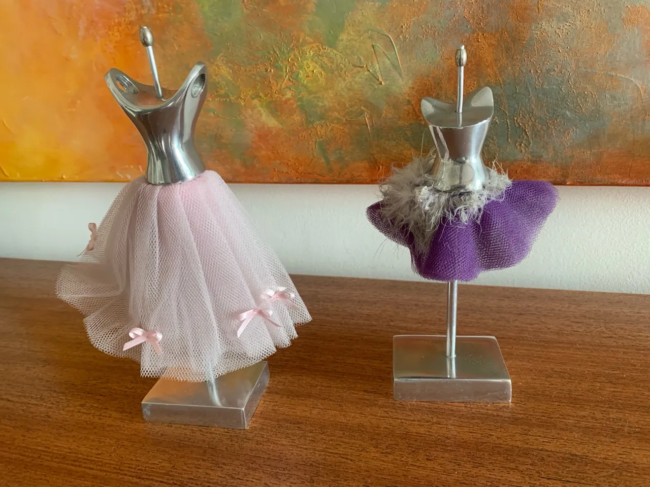 Conjunto de duas estatuetas/ decoração /bailarina