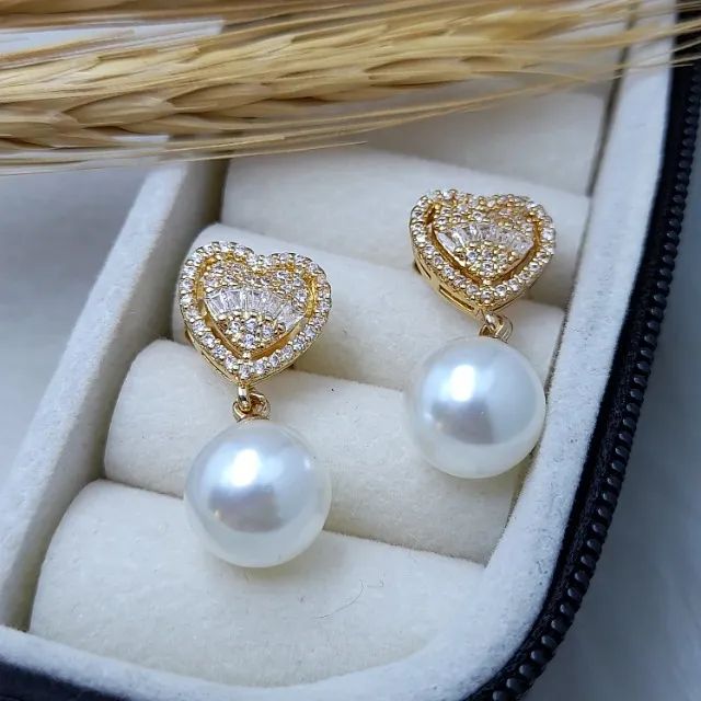 Brinco Coração e Perola Folheado a Ouro 