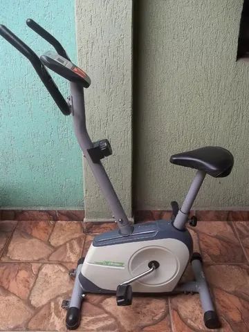 Bicicleta Ergométrica Magnética Vertical - Novíssima
