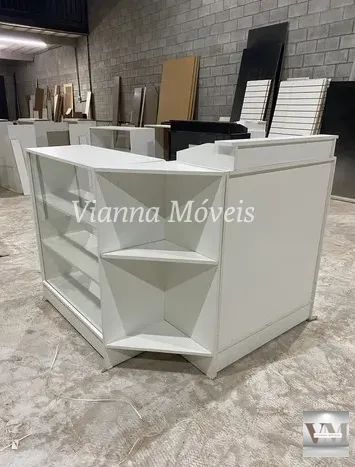 Balcão Caixa em L + Balcão Vitrine