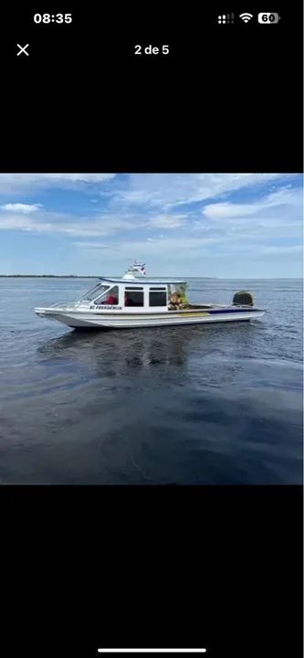 Lancha de Carga  7 lugares Top e Nova Aceito Propostas