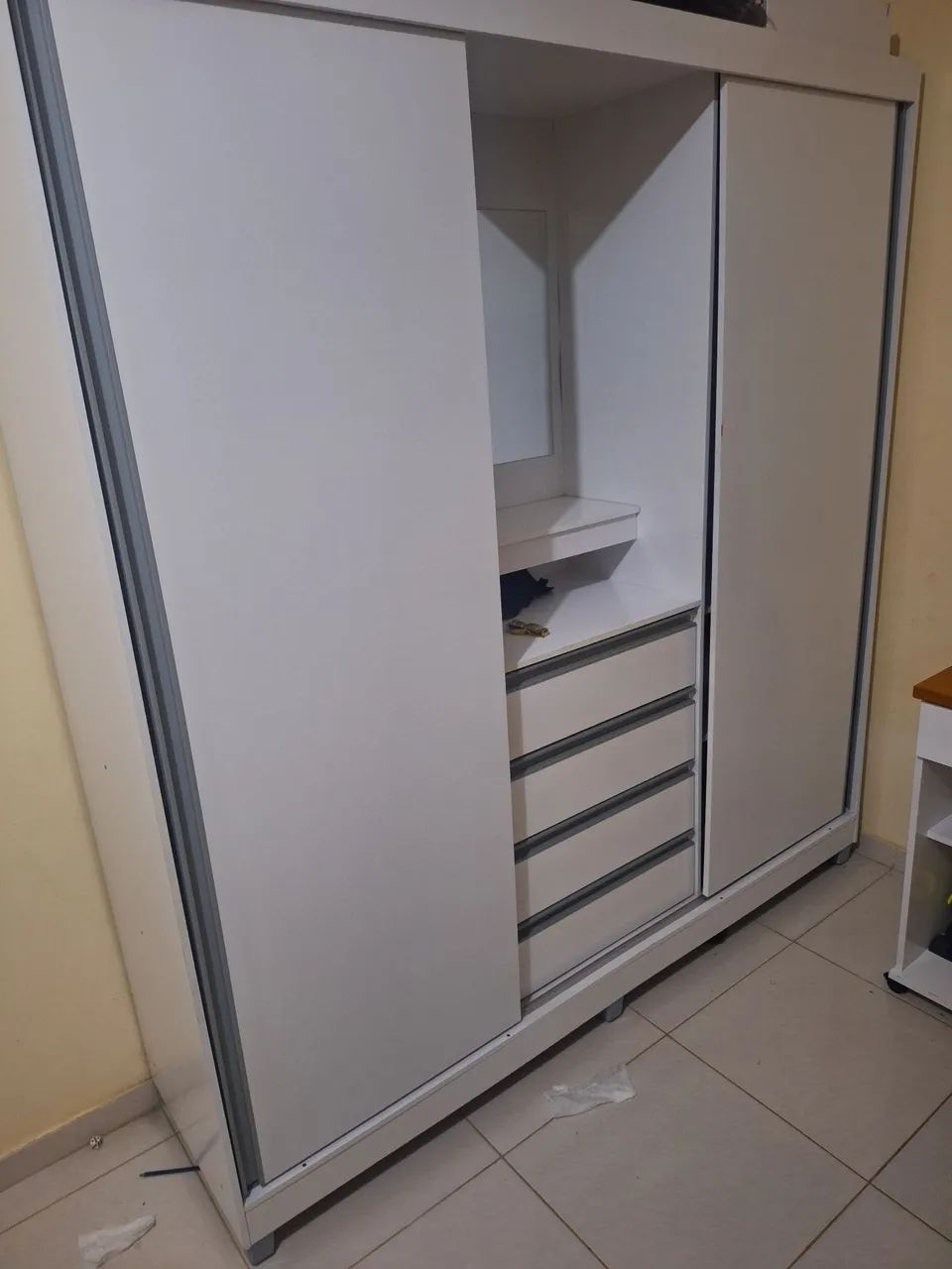 Guarda-Roupa Branco com Espelho - Foto 2
