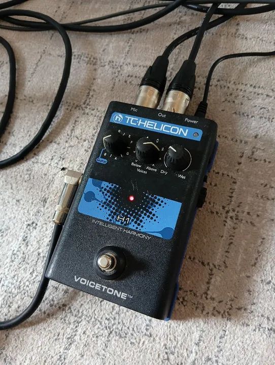 TC Helicon VoiceTone H1 - Harmônicas Inteligentes
