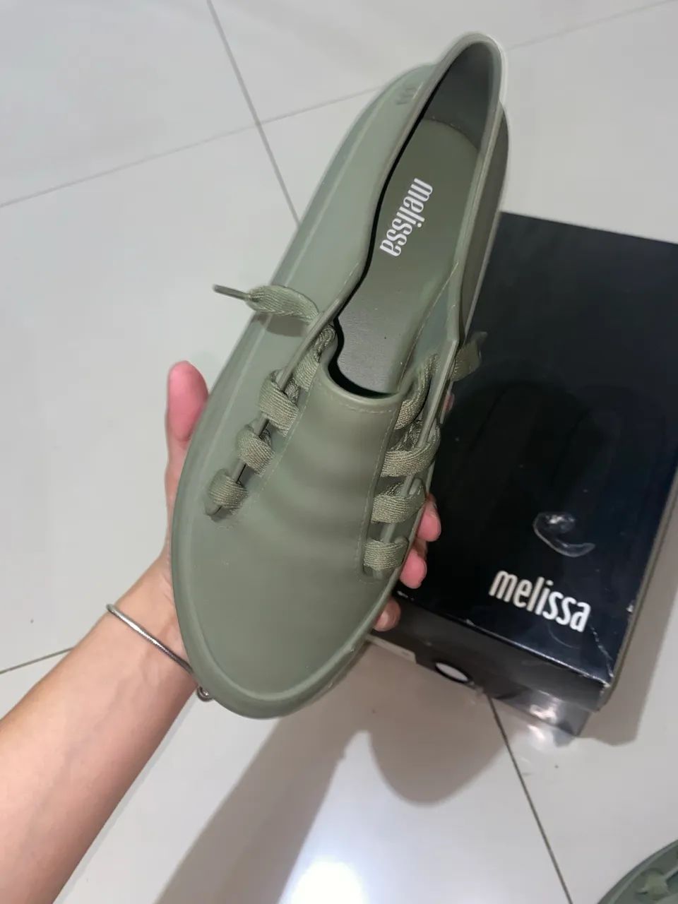 Vendo Tênis Melissa Verde Militar  - Foto 3