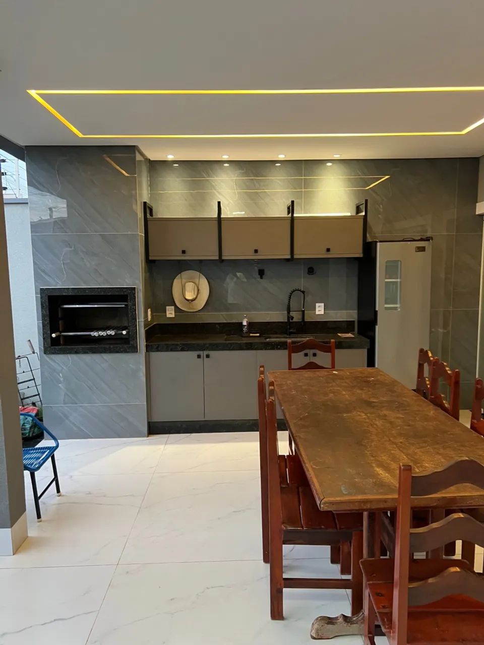 Vendo Casa mobiliada 3/4 sendo uma suíte com closet  - Foto 2