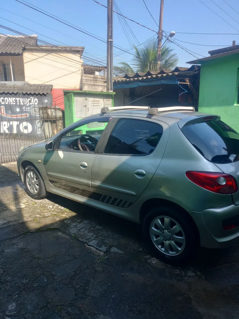 Peugeot 207, XR Sport Hatch por 18 mil