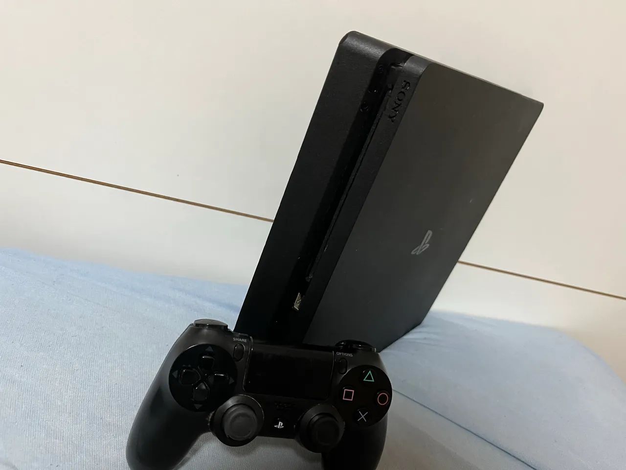 Ps4 possivelmente desbloqueavel + controle (defeito)64313241152514121