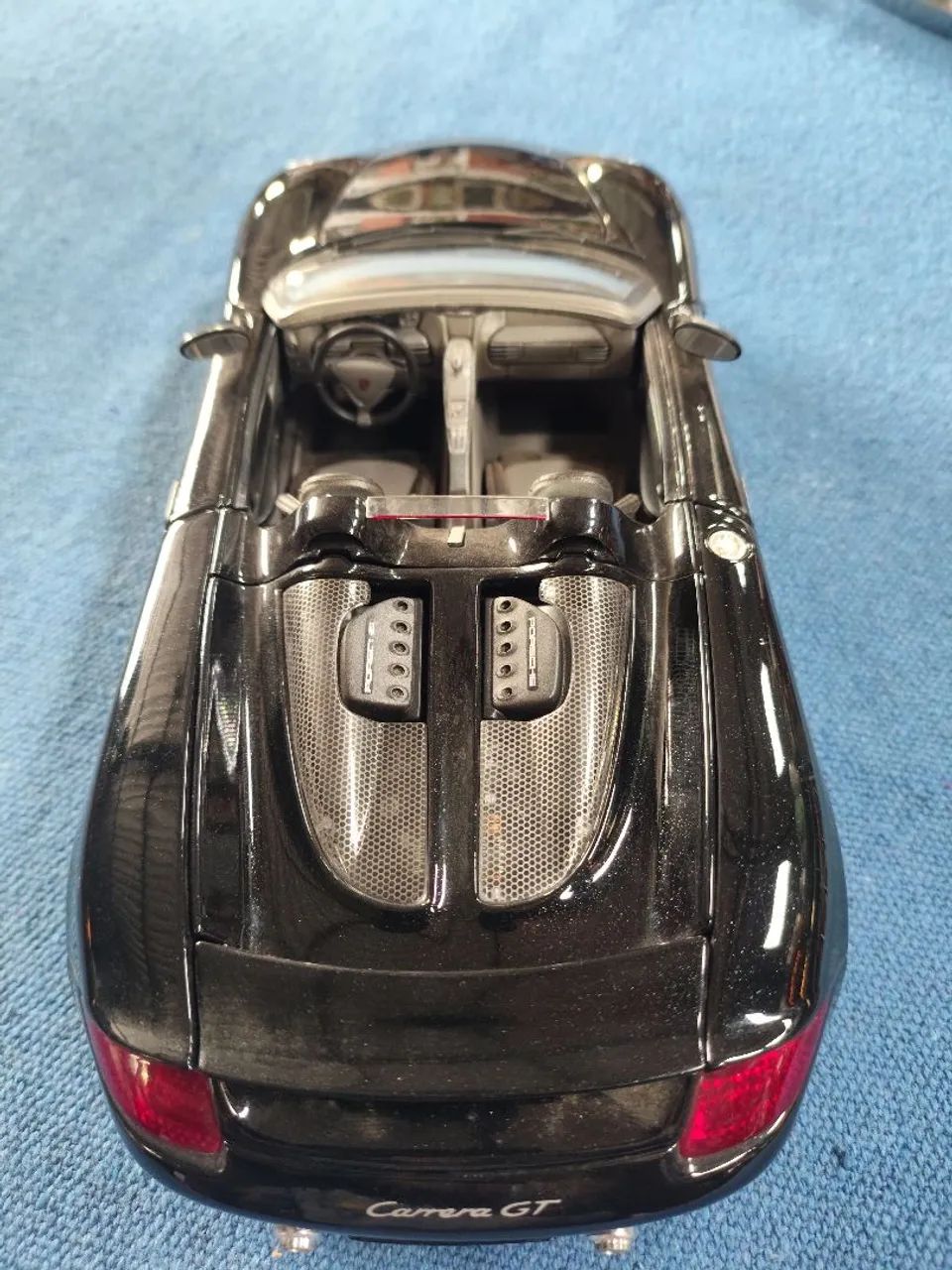 Miniatura Porsche Carrera GT, 1/18, Maisto - Hobbies e coleções