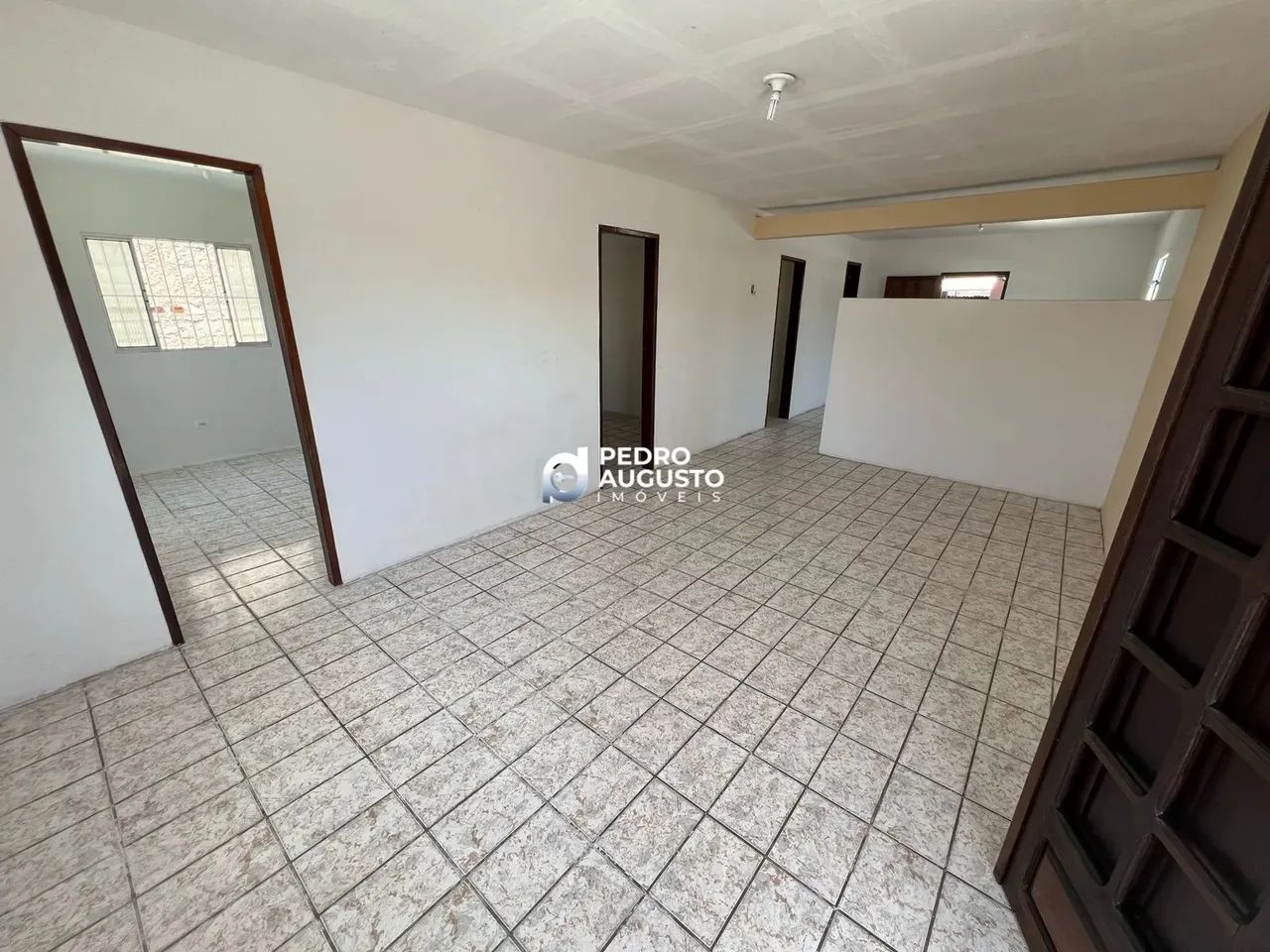 Casa: 75m², 3 Qts, sala ampla, 1° andar, há 500m da Avenida Caxangá no Cordeiro! - Foto 2