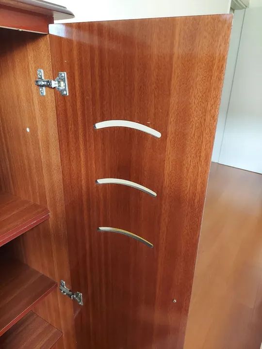 Armário de Madeira na Côr Mogno - Foto 5