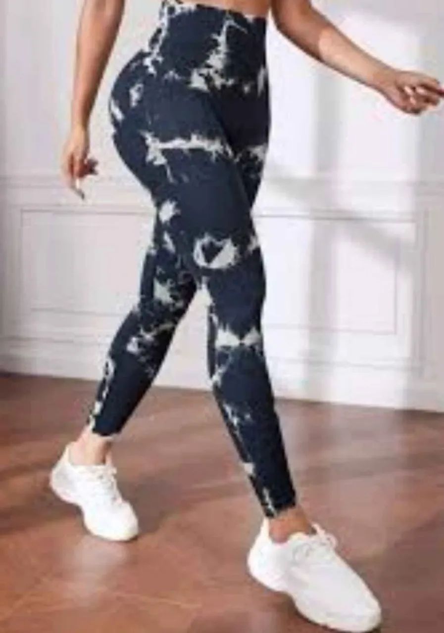 Legging estampada azul e branco GG - Foto 3