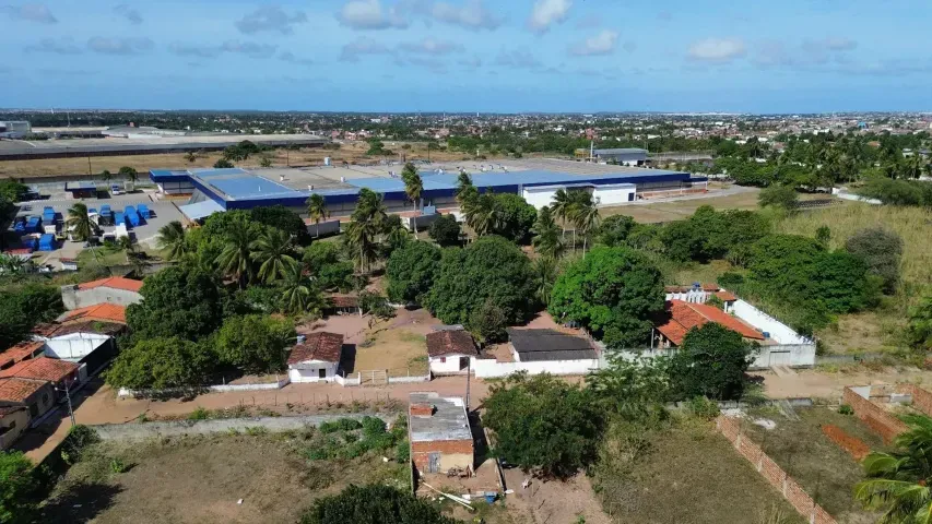 Terreno com 1800m²