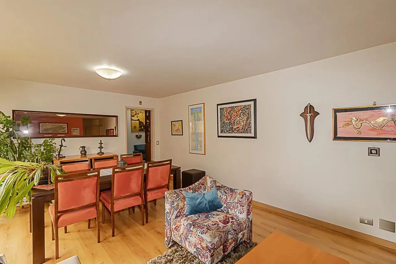 Apartamento tipo para venda com 4 quartos, sendo 1 suíte, 130m² - Foto 4