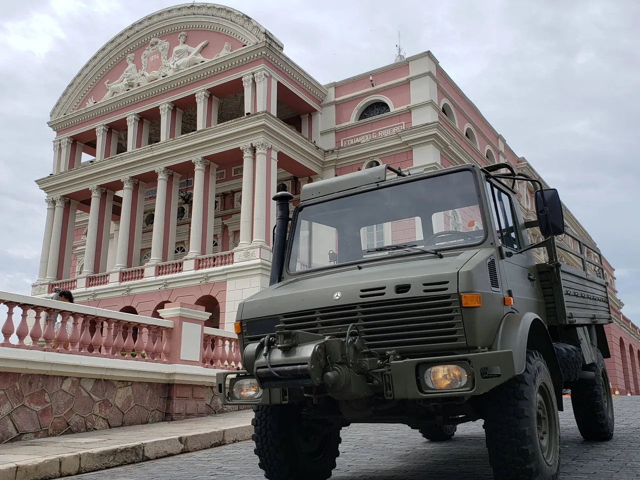 UNIMOG 1300 Mercedes-Benz