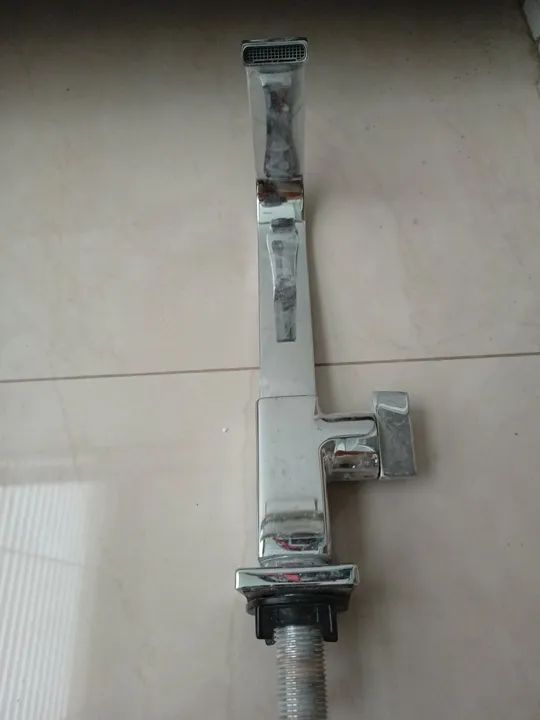 Torneira de bancada com Bica Alta Cromada Breezy Docol