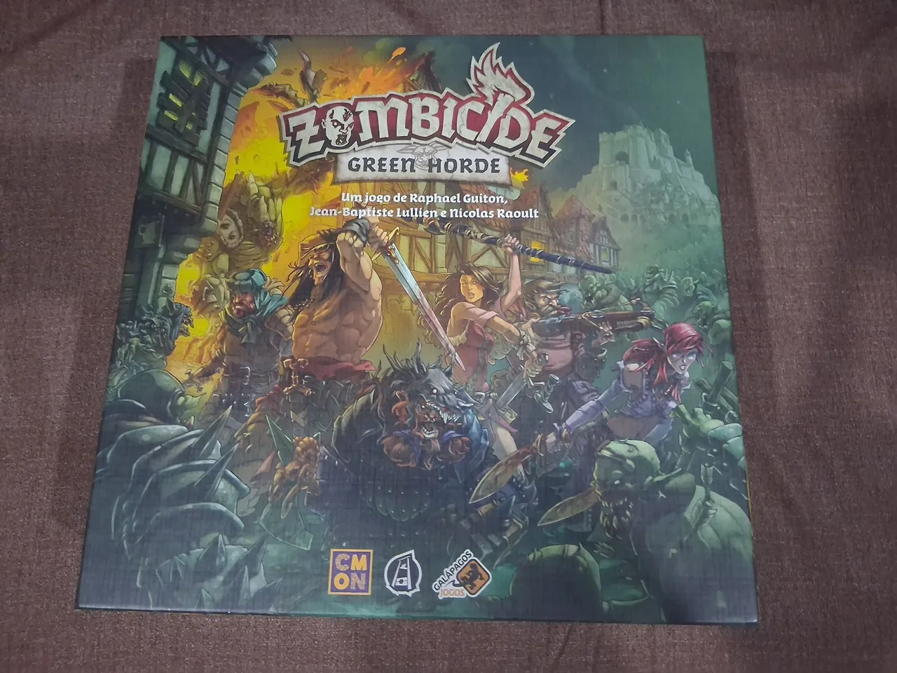 Zombicide Green Horde com sleeve e insert para fichas - Jogo de Tabuleiro Boardgame