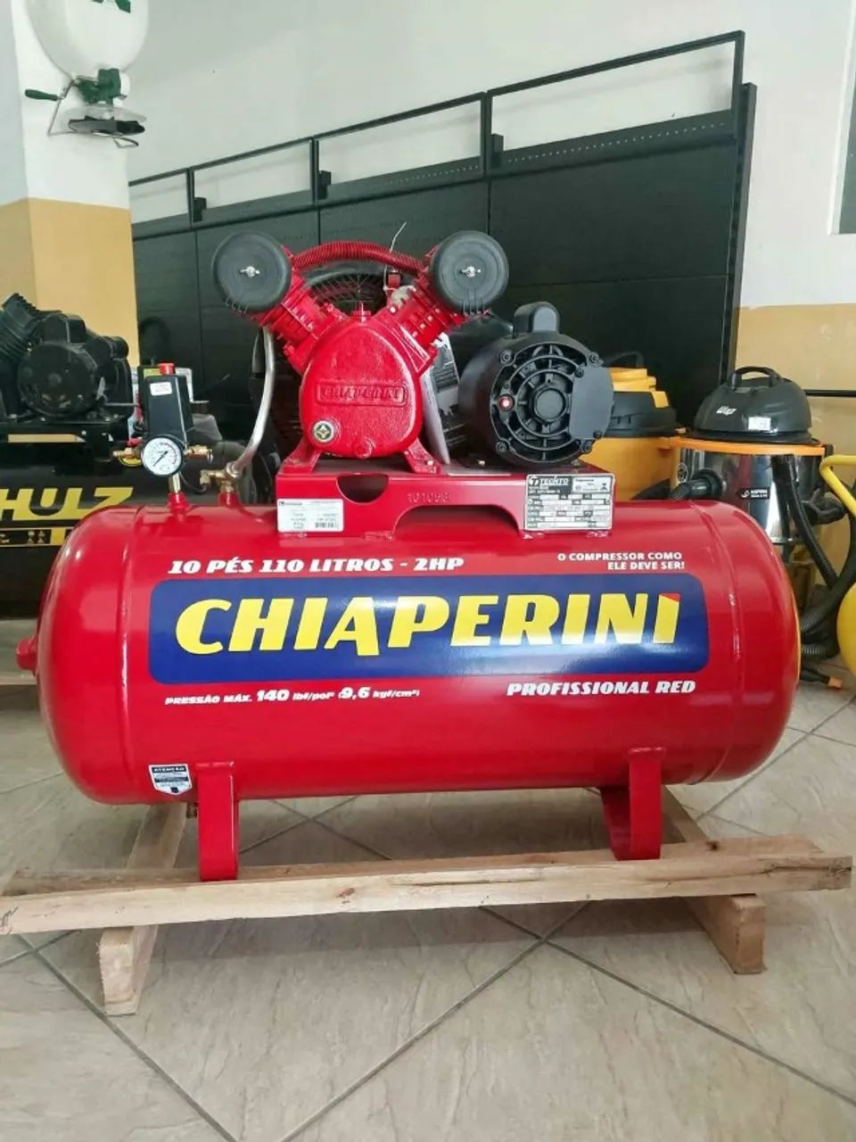 Compressor de ar Chiaperini 110L 140psi Motor 2HP Profissional Red (Loja)