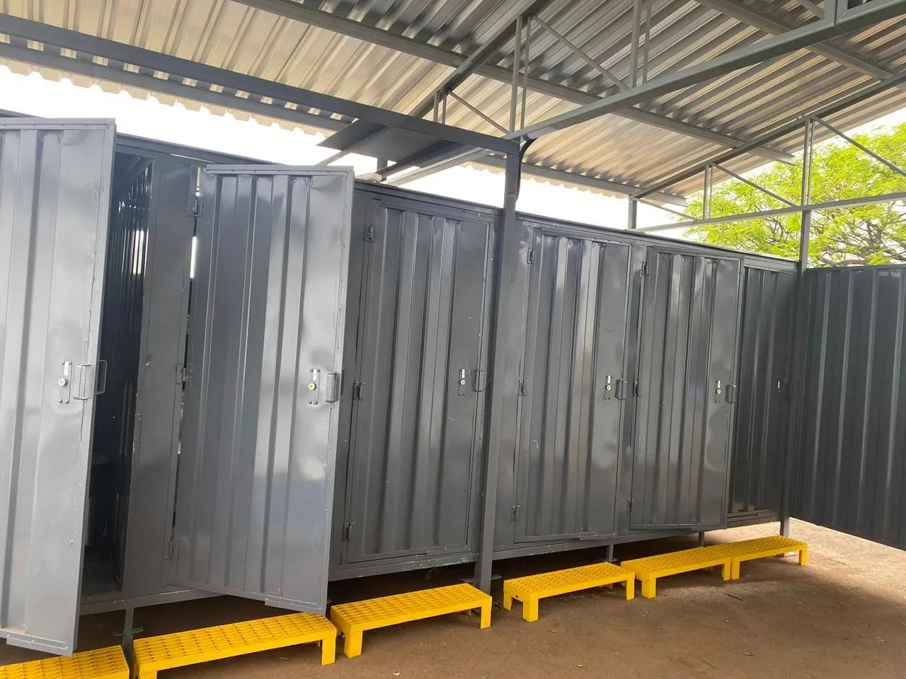 Banheiro desmontável em containers - Foto 5