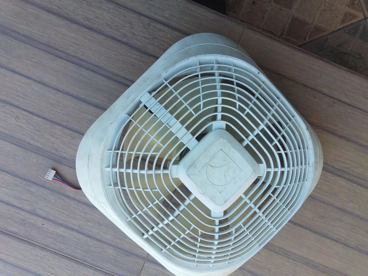 Ventilador condensadora Electrolux tecno inverter. 12000 btus