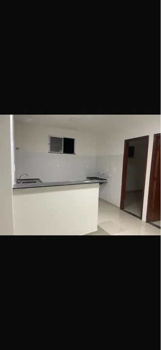 Aluga-se uma casa