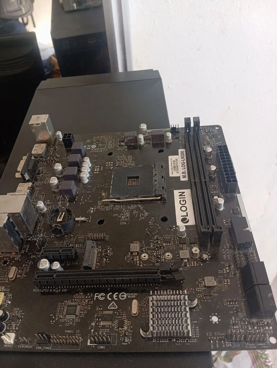 Placa-Mãe M.B. LOG-LN300
