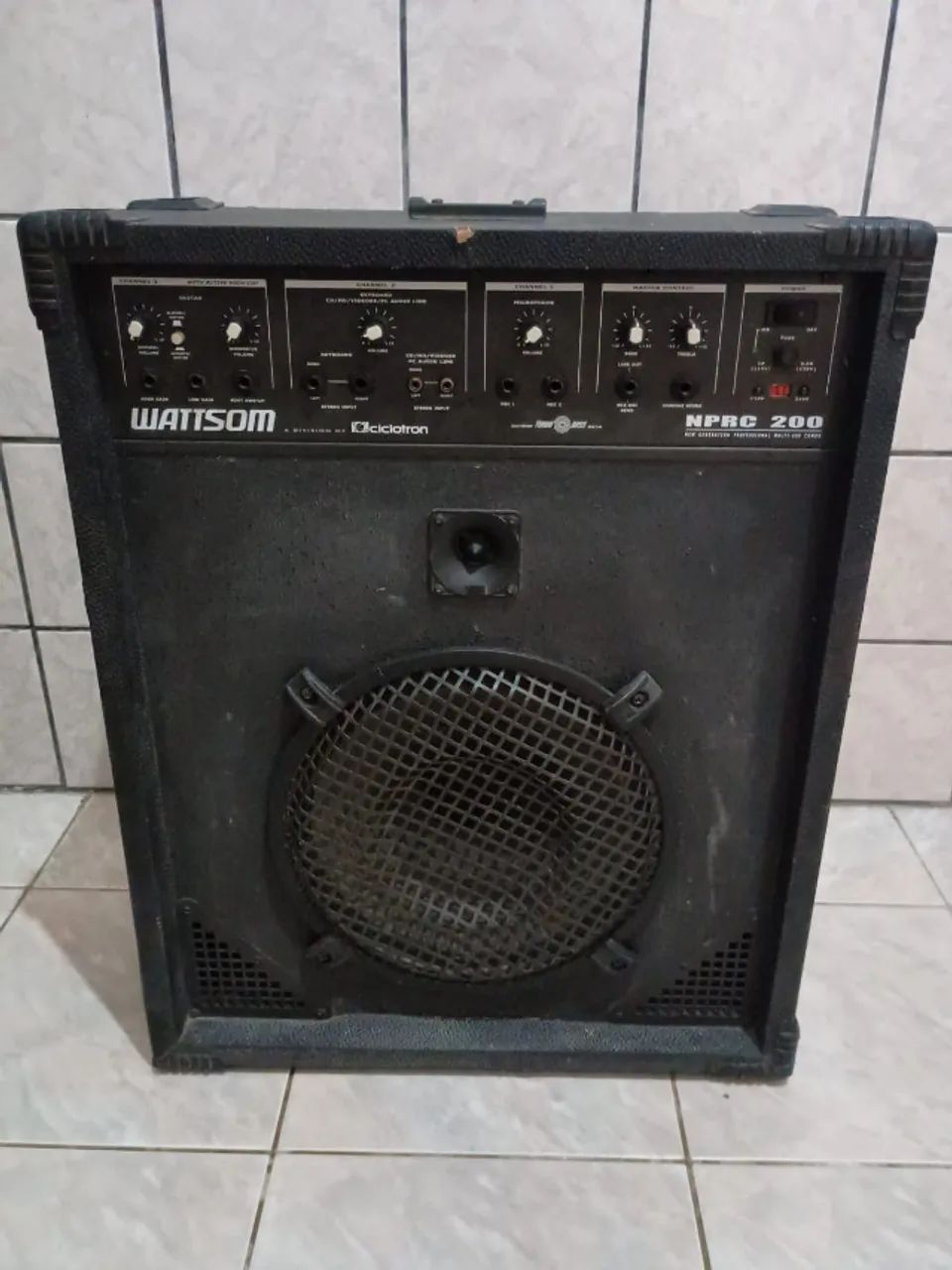 Caixa de Som Amplificada Ativa Wattsom NPRC 200 Ciclotron