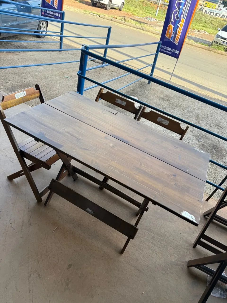 Conjunto de Mesa e Cadeiras para Restaurante - Foto 4