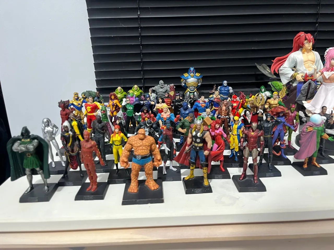 Eaglemoss 35R$ (unidade) DC/Marvel 