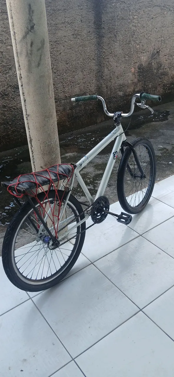 Bicicleta aro 24 montadinha