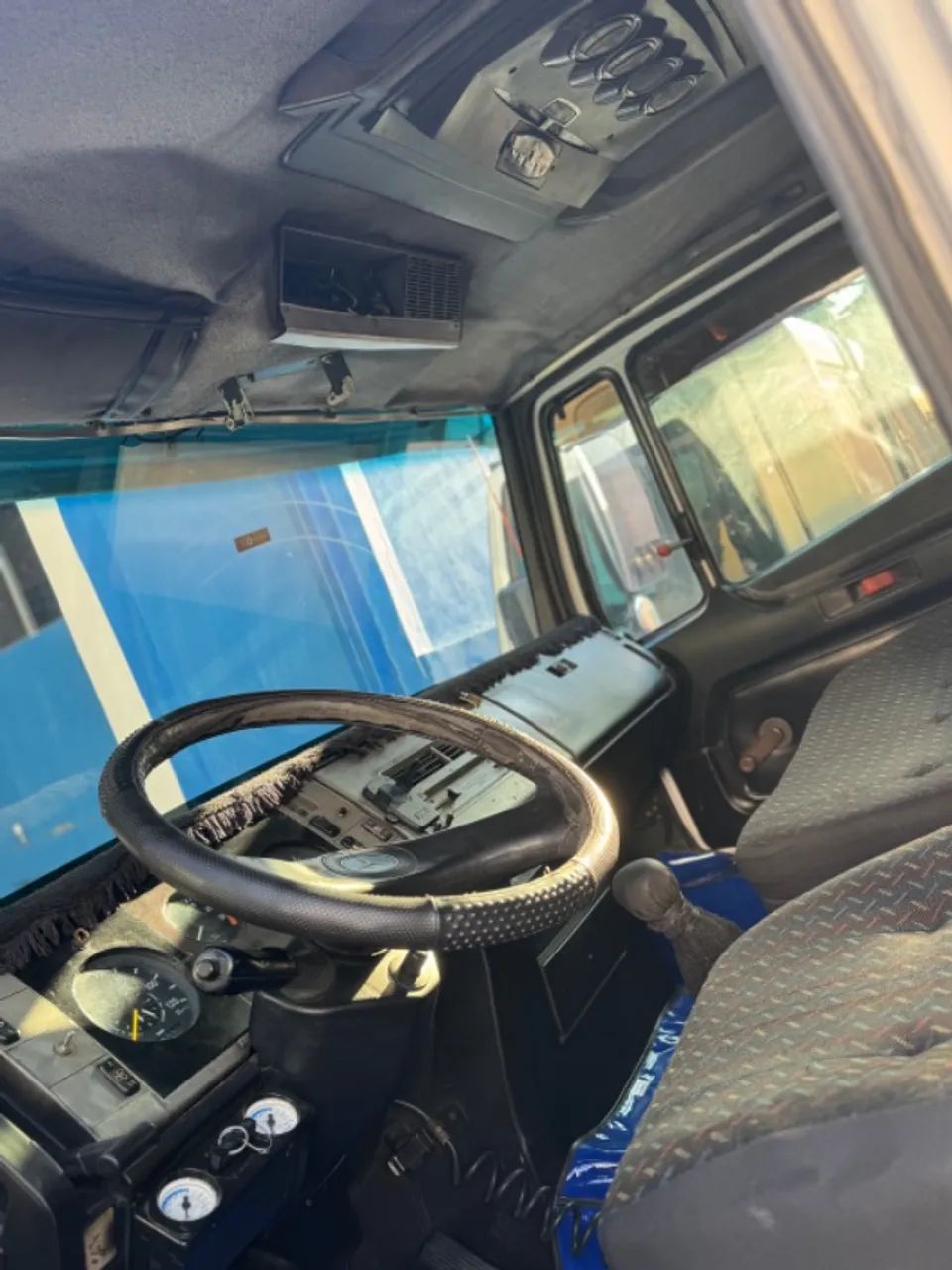Mercedes Benz 1621 - Baú Sider - Foto 12