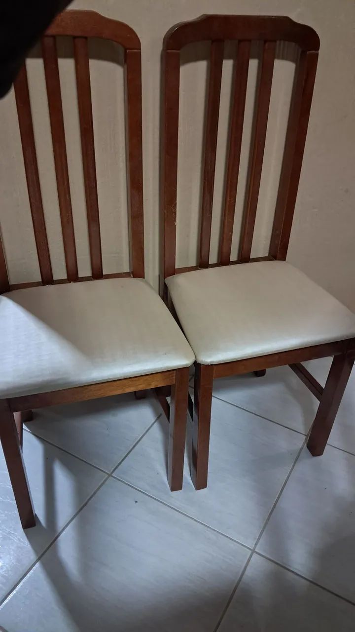 Mesa de madeira com tampo de vidro  - Foto 5