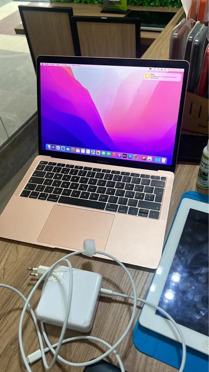 MacBook Air 2018 ( leia descrição)