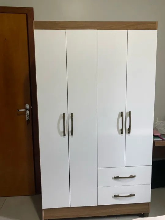 Vendo guarda-roupa de solteiro novo