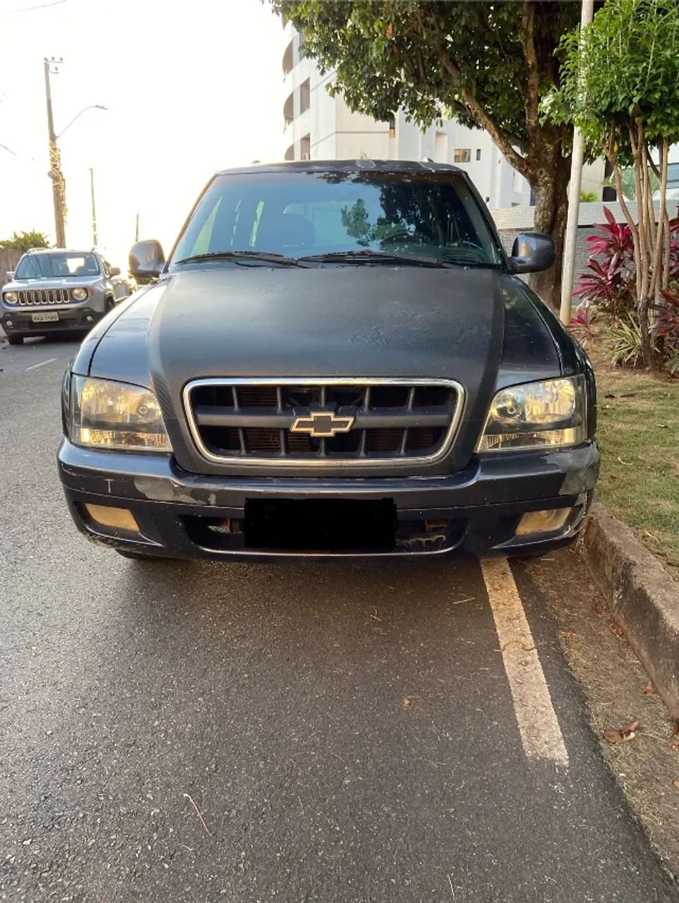 Vendo ou troco essa Blazer 2005/ $= 18.500 reais  - Foto 2