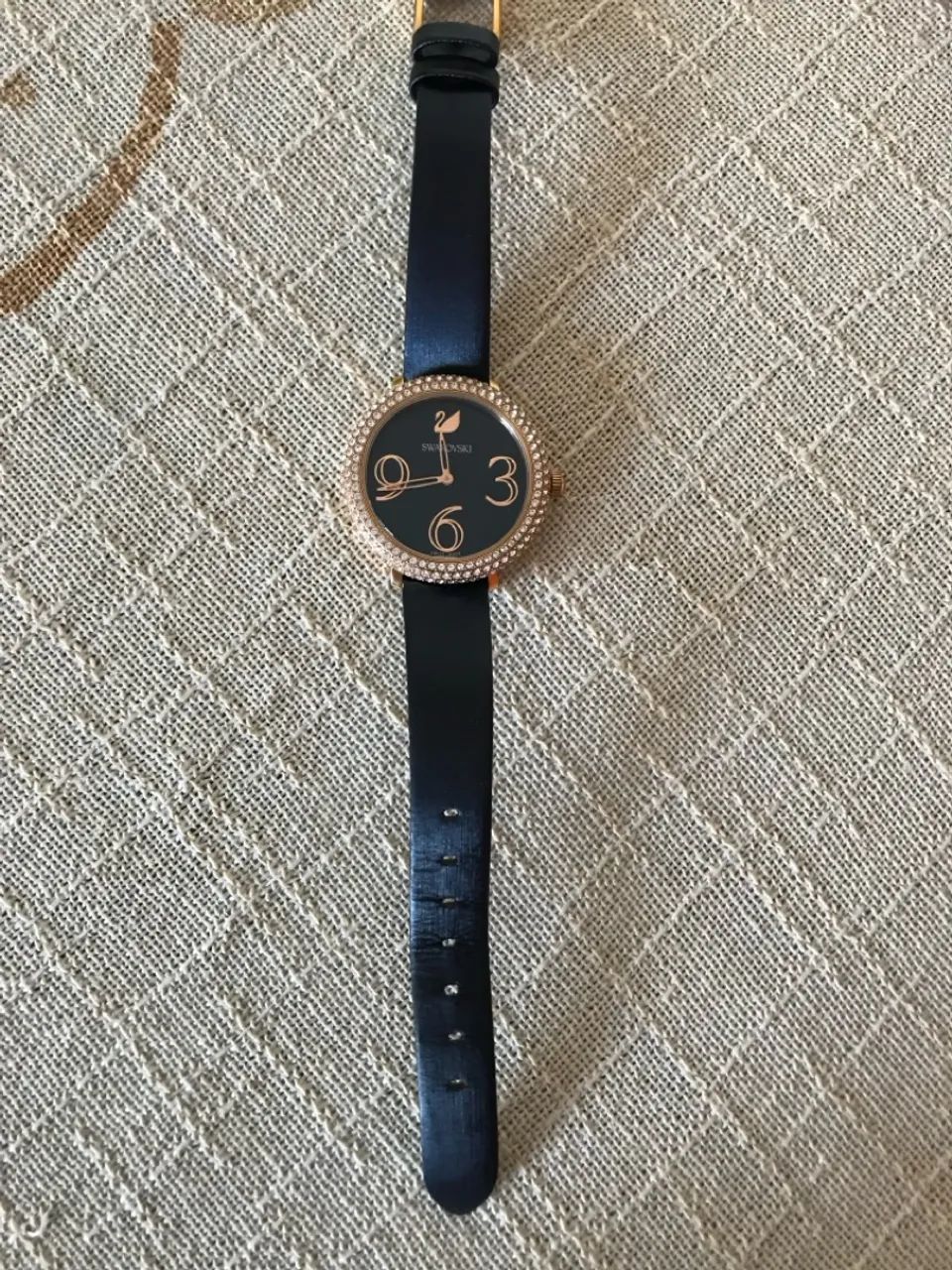 Vendo Relógio Swarovski Original - Elegância e Brilho - Foto 3
