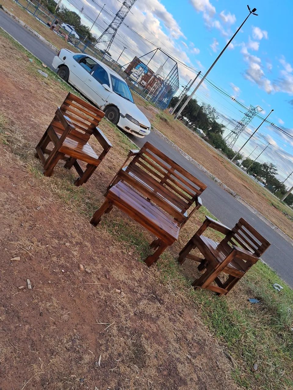 Conjunto de bancos e Poltronas feito com palete 463757490122936322