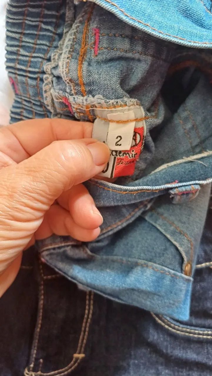 2 peça seminova e uma camiseta nova por  - Foto 4