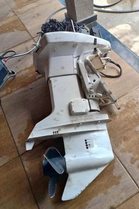 Motor jonson 90 hp para retirar peças  - Foto 5