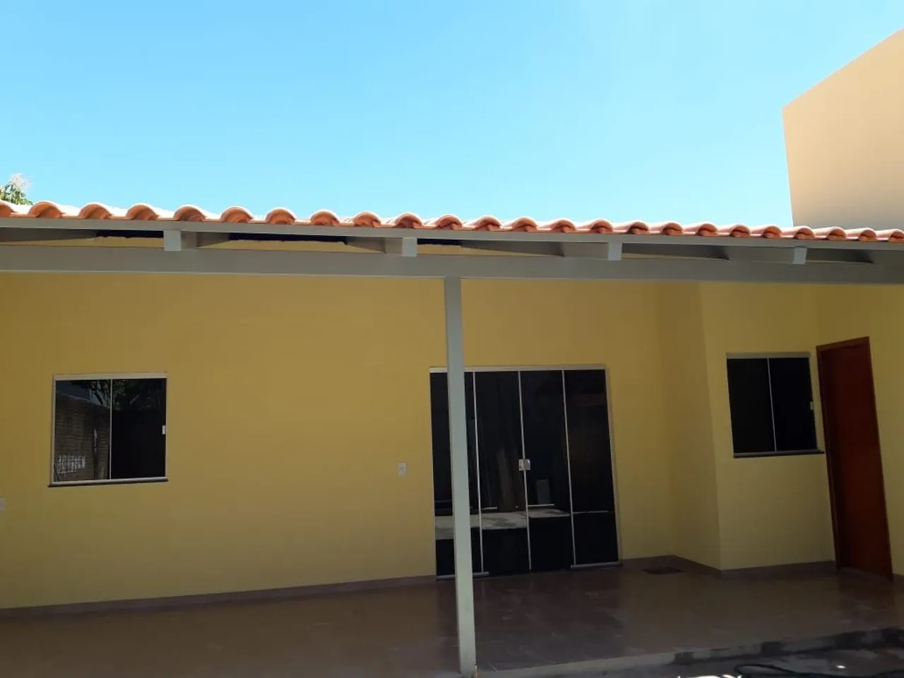 Kitnet individual com 2 quartos na 405 norte