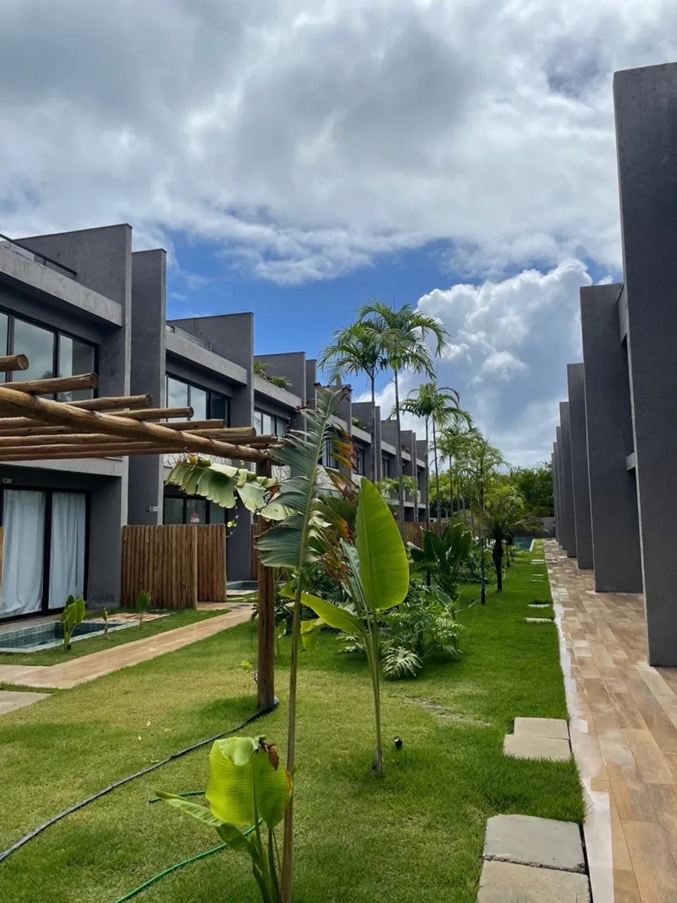 MILAGRES VILLA MANAH