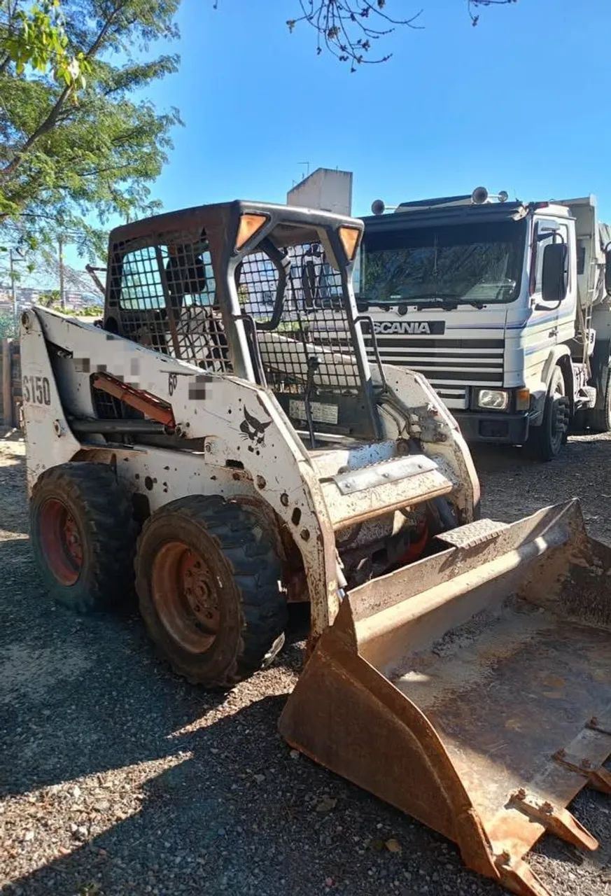 Mini Carregadeira Bobcat S150
