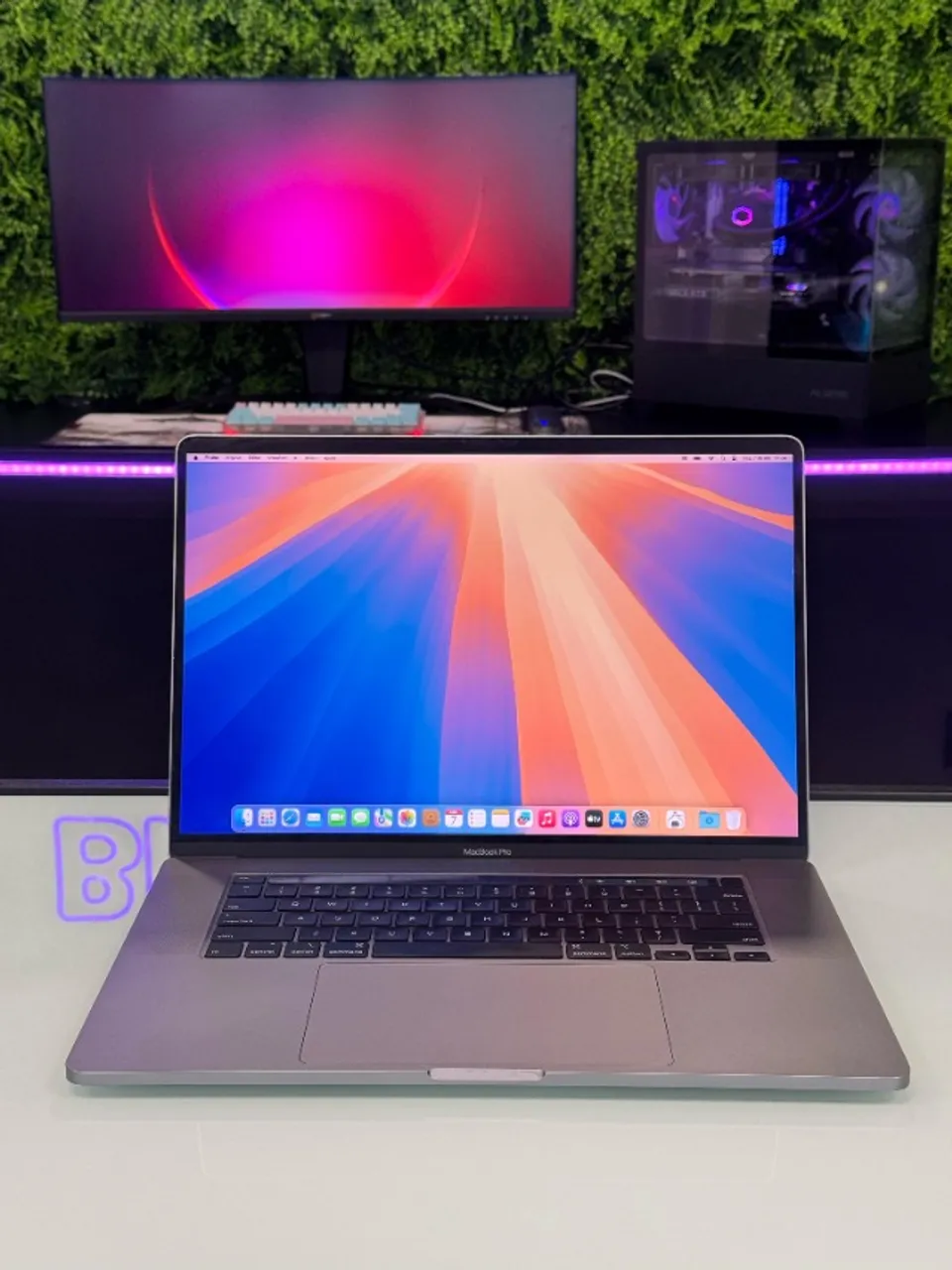 【限定品】 macbook pro i9 2019 MacBook本体