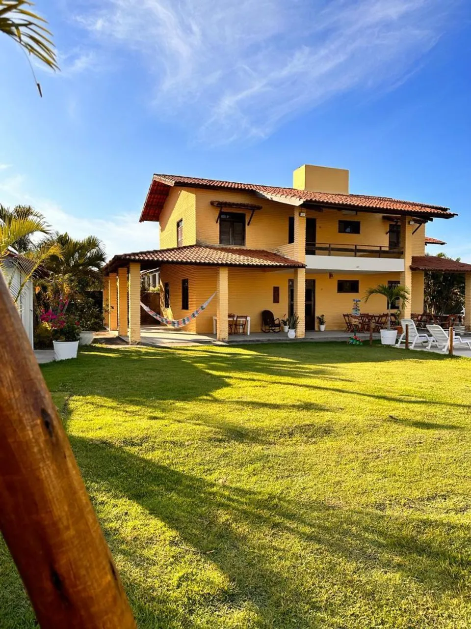 Casa de Temporada com Amplo Gramado e Conforto