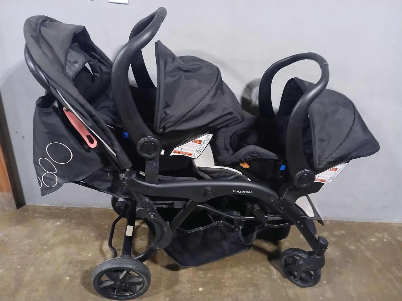 Carrinho de bebe Gêmeos 
