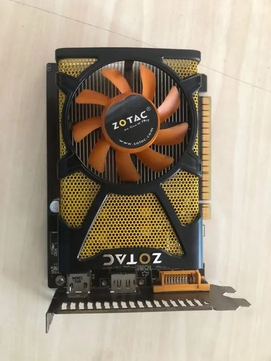 placa de video GT 440 DDR3 1GB 128BITS
