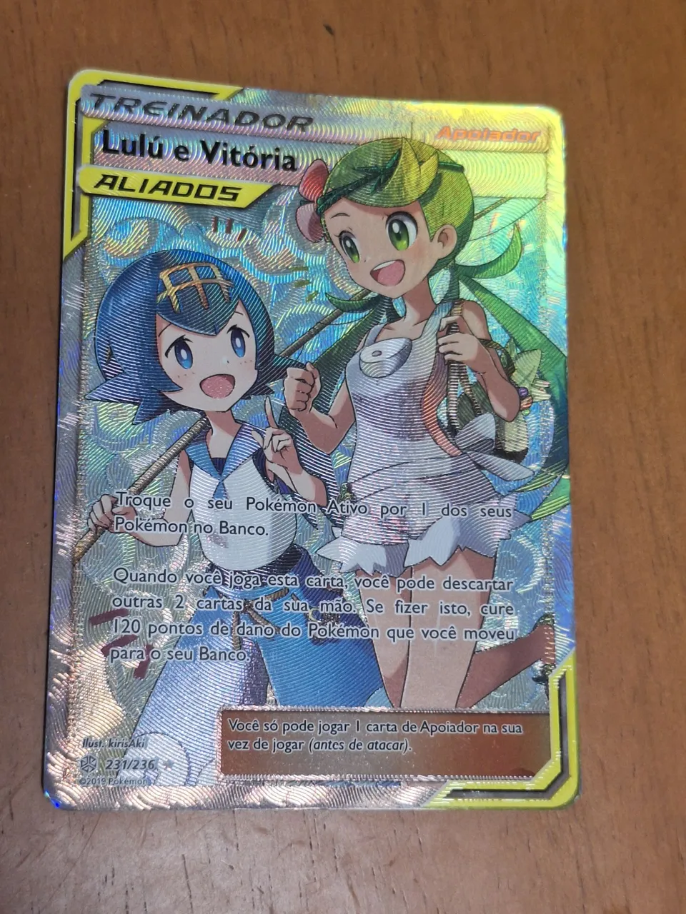 Carta Pokémon Lulú e Vitória - Aliados