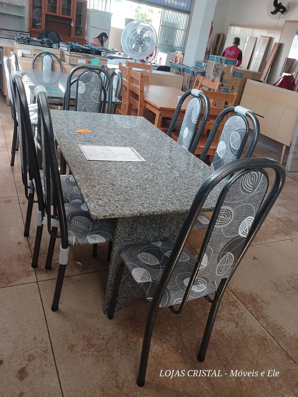 Mesa de Jantar em Granito com 6 Cadeiras - Foto 5