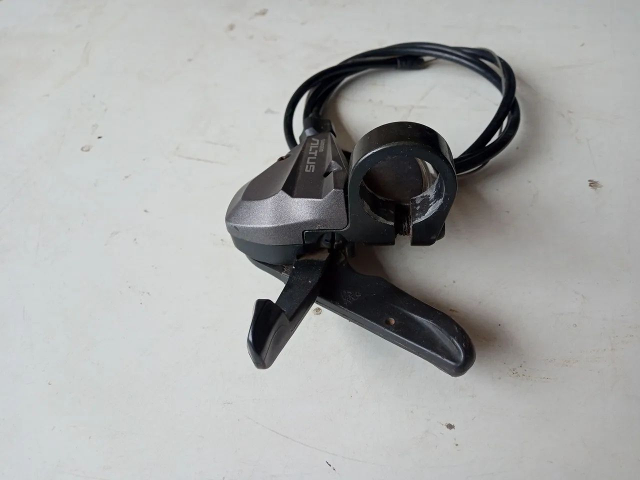 Alavanca Shimano Altus velocidade  - Foto 2
