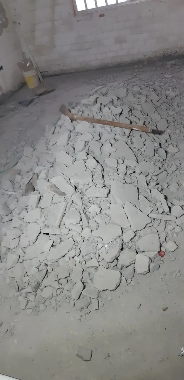 Doação entulho de construção (fácil acesso) dou R$50 para ajudar no transporte - Foto 2