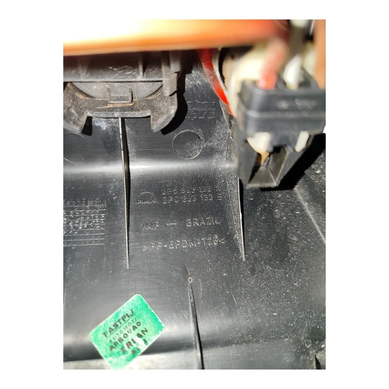 Console Central Acabamento Original Vw Delivery 8160  E2105